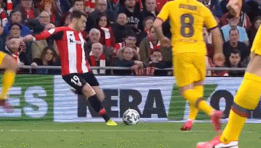 CBA杯战报：李炎哲20分6板，新疆95-94险胜深圳