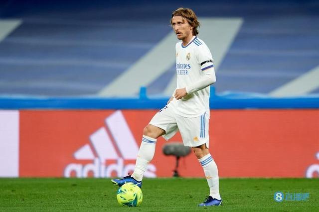 2米门将&“6国元帅”：两名法国球员随阿森纳U16夺冠